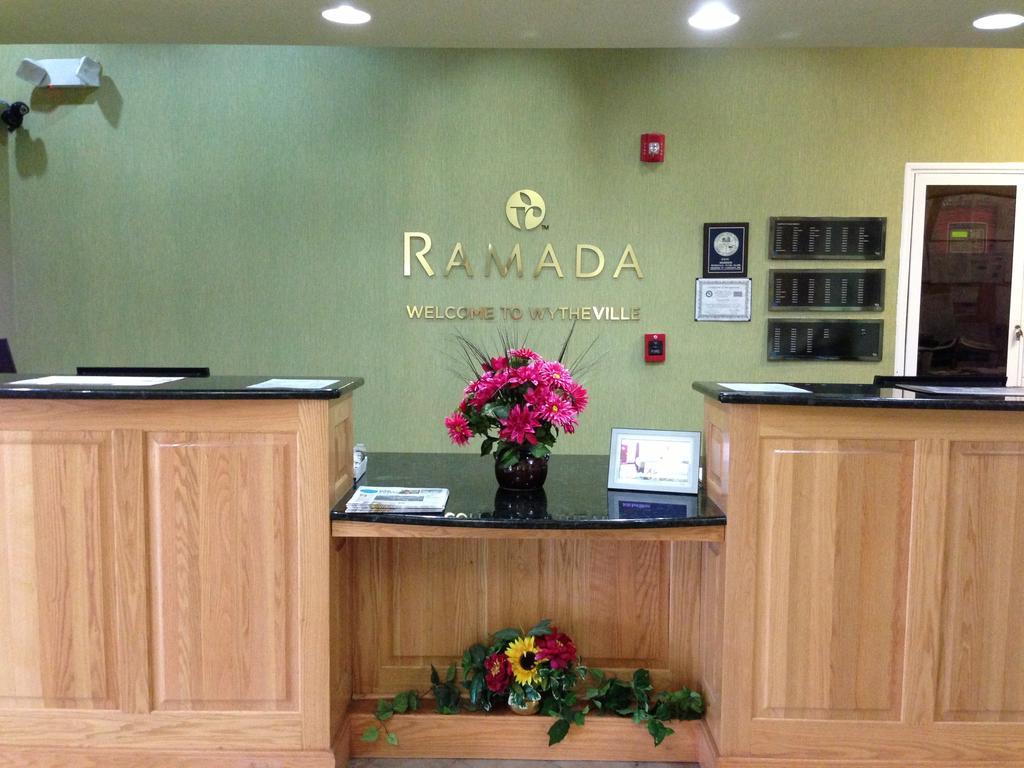 Ramada By Wyndham Wytheville Exterior photo